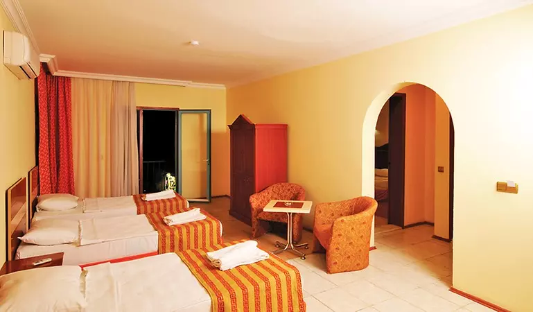 هتل پالم گاردن گومبت بدروم